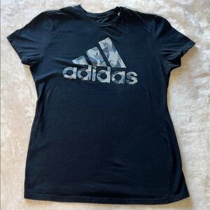 adidas Women’s Camo Running Exercise Yoga Black and Gray Short Sleeve Tee SZ M